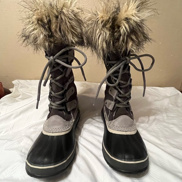 Sorel Joan of Arctic Boots - Picture 2 of 12